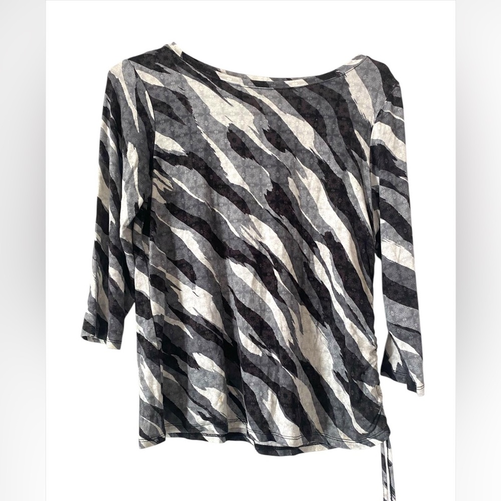 Ruby Rd Black and White 3/4 Sleeve Asymmetrical Blouse